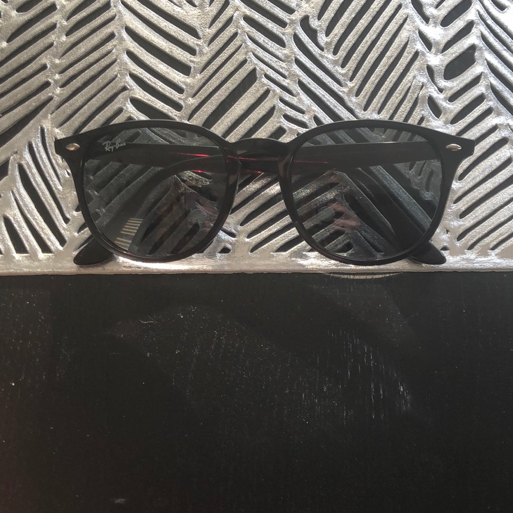 Like new Ray Bans